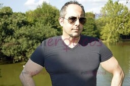 GIGOLO ESCORT PER INTERPRETAZIONI DI PERSONAGGI ROMA E TUTTA ITALIA 3911793921 - FOTO 5