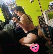 DISPONIBLE DISPONIBLE CON LUGAR CALIENTE NIÑA TRANS DISPONIBLE - FOTO 2