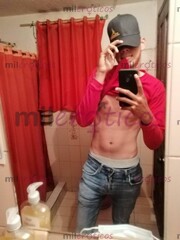 DISPUESTO A COMPLACER A MIS CLIENTAS, SOLO MUJERES - FOTO 5