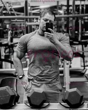 JOVEN MUSCULADO DE BUEN VER, DISPUESTO A COMPLACERTE - FOTO 10