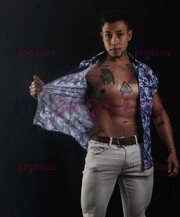 VEN A CONOCERME TU AMANTE MOISÉS SOLO POR EL FIN DE SEMANA - FOTO 2