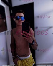 POLLO ARRECHO, DISPUESTO A COMPLACERTE EN CADA FETICHE - FOTO 10