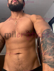 JOVEN LATINO, DISCRETO VARONIL EN LA CIUDAD - FOTO 6