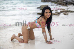 MORENITA DE FUEGO, FLAQUITA Y MUY COGELONA, H O Y P R O M O - FOTO 9