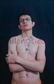 PASIVO, LAMPIÑO, COMPLACIENTE Y CALIENTE - FOTO 7