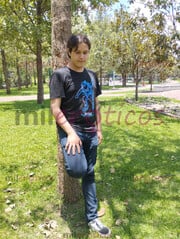 UNIVERSITARIO 22 AÑOS FANTASIAS BESOS COLÁGENO - FOTO 1