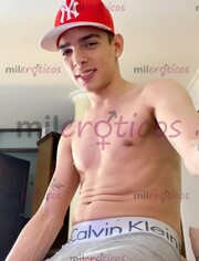 CHICO JOVEN DOTADO EXPERIENCIA CON PAREJAS LECHERO - FOTO 6