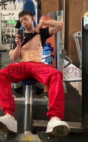 COLOMBIANO DE PASO JOVEN RESERVADO VERGON TOTAL DISCRECIÓN - FOTO 3