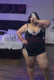 CHICA 25 AÑOS COMPLACIENTE Y CACHONDA NALGONA - FOTO 9
