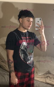 CHICO SÚPER CALIENTE CON UNA RICA VERGA 18 CM - FOTO 1