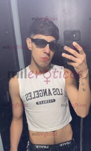 MOZO DELGADO Y CALIENTE TE ESPERA PARA PASARLA DELICIOSO - FOTO 2