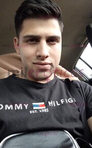 SOY DE MENTE ABIERTA QUE ESTA DISPUESTO A CUMPLIR TUS FETICHES Y FANTASÍAS - FOTO 1