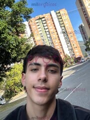 JOVEN POLLO NUEVO EN TU CIUDAD APTO PRIVADO - FOTO 1