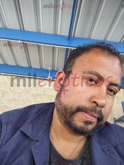 DAMAS A SUS ÓRDENES AQUÍ HOMBRE MADURO PARA PASAR UN BUEN RATO AGRADABLE - FOTO 8