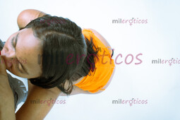 MORENA EXPERTA EN CHUPARTELA MUY RICO Y ESTE CUERPECITO ES TUYO - FOTO 1