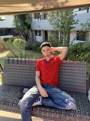 SOY MAX ESTUDIANTE CACHONDO 20 CM DE VERGA Y RICAS NALGUITAS - FOTO 2