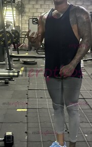 HOLA MI NOMBRE ES ALEJANDO PASARÁS UN DÍA MASIVO CON MIGO - FOTO 2