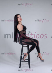 CHICA ACTIVA CON RICO CARAMELO Y UNA PUTA EN LA CAMA VEN Y PRUÉBAME - FOTO 3