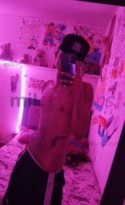 MANU JOVEN DE PASO DISPONIBLE Y DISPUESTO A CUMPLIR TUS FANTASÍAS SEXUALES - FOTO 4