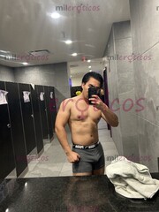 JOVEN MUSCULOSO PARA MUJERES Y PAREJAS QUE QUIERAN UN BUEN SEXO - FOTO 3