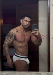 AQUÍ JULIÁN, VARONIL TATUADO, BUENA COMPAÑÍA. - FOTO 9