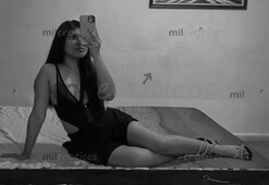 JOVEN CHICA DELGADA, BONITA Y COMPLACIENTE $1000 UN RÁPIDIN - FOTO 1