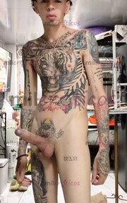 FLACO ACTIVO TATUADO VERGON MORBOSO LECHERO - FOTO 5