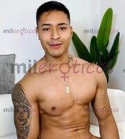 MORENO DE 25 AÑOS QUIERE UNA VERGA DELICIOSA EN LA CARA - FOTO 9