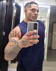 UNOS BRAZOTES DE MACHO ESPALDÓN PARA ELLAS HOMBRESOTE MAMADO - FOTO 4