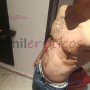 DE CONFIANZA CON LUGAR, JOVEN DISCRETO LISTO PARA COMPLACERTE - FOTO 2
