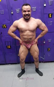 DANTE ALCALÁ MACHO FISICOCULTURISTA SERVICIO DE MUSCLEWORSHIP ESCORT - FOTO 10