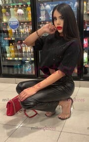 SOY UNA DIOSA CON UNA BELLEZA SIN IGUAL DOTADA DE FEMINIDAD Y SOFISTICACIÓN - FOTO 1