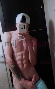 CHICO ATLÉTICO MUY PLACENTERO PARA CHICAS - FOTO 8