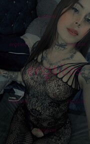 HERMOSA FLACA SUPER SEXI TATTUADA BESOS MIS AMORES - FOTO 4