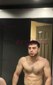 PROFESSIONAL COMPANION BILINGUAL MALE ESCORT - FOTO 9