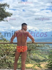 JOVEN GIGOLÓ PAISA SOLO MUJERES Y PAREJAS - FOTO 4