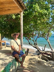 HOMBRE MORENO ACTIVO VERGA DE 21 CM VENOSA DURA - FOTO 1