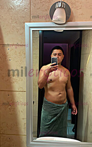 QUIERES CUMPLIR TU MÁS GRANDE FANTASÍA CHAVO CALIENTE PARA COMPLACERTE - FOTO 3