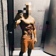 EXTRANJERO RECIÉN LLEGADO A CANCÚN LISTO PARA PASAR UN RATO MUY AGRADABLE - FOTO 10