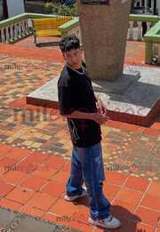 CHICO JOVEN DE LA CIUDAD DE MEDELLIN SÚPER CALIENTE Y SUMISO - FOTO 2