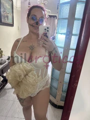 HOLA AMOR, MI NOMBRE ES ANA, SOY UNA RICA MILF QUE TE DARÁ MUCHO PLACER - FOTO 4
