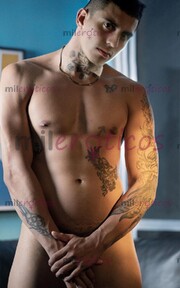 MODELO MASCULINO Y ESPECIALISTA EN MASAJES ERÓTICOS. - FOTO 9