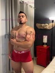JOVENCILLO FOLLADOR DE CULOS SUMISOS. GUAPO ACUERPADO EXPERTO EN PRIMERIZOS - FOTO 2