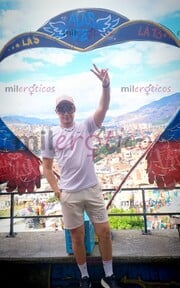 JOVEN, SERIO, RESERVADO. EXPERTO EN MASAJES ERÓTICOS. - FOTO 9