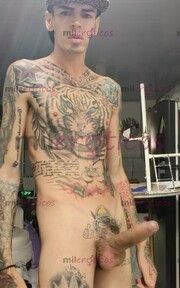 FLACO ACTIVO BLANCO TATUADO MORBOSO FETICHERO - FOTO 1