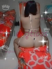 HOLA SOY CAMERON UNA CHICA LINDA TROCUDITA RICA Y APRETADITA CON GANAS DE SEXO - FOTO 6