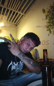 JOVEN MORENO 120MIL CON SITIO, VERGA DE 19CM, RICO ACTIVO, VERSÁTIL, SALIDAS - FOTO 1