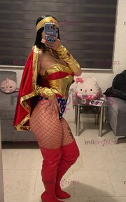 SOY LA MUJER QUE HACE MARAVILLAS CON MI BOQUITA - FOTO 1