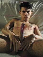 SOY UN CHICO LLENO DE FANTASÍAS POR CUMPLIR Y DISPUESTO A COMPLACER LAS TUYAS, T - FOTO 8