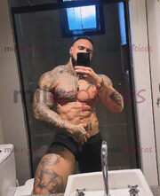 MUSCULOSO TATUADO VERGON DOMINANTE BARBADO DISPUESTO A CUMPLIR TUS FANTASÍAS - FOTO 5